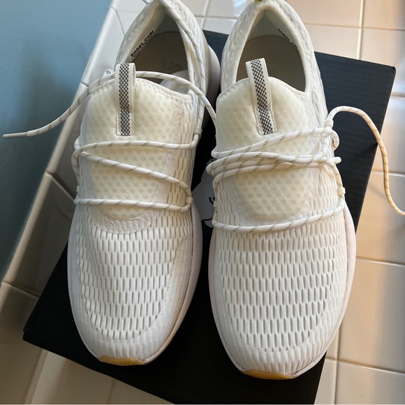 NIB Women’s Sorel Kinetic Impact Lace White Gum Sneaker Sz 11 MSRP $140 - Picture 5 of 8